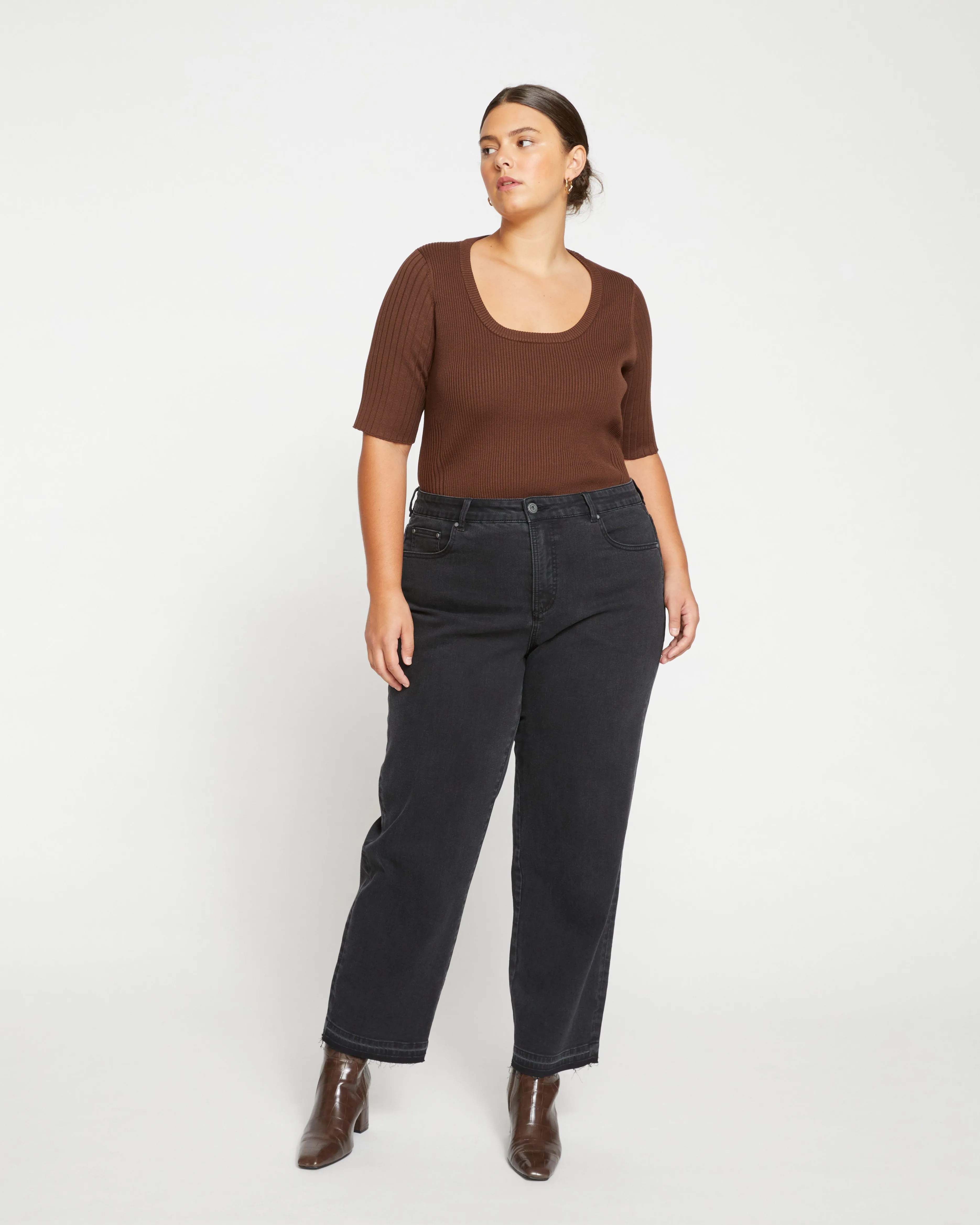 Bae Boyfriend Straight Leg Jeans - Broken Black