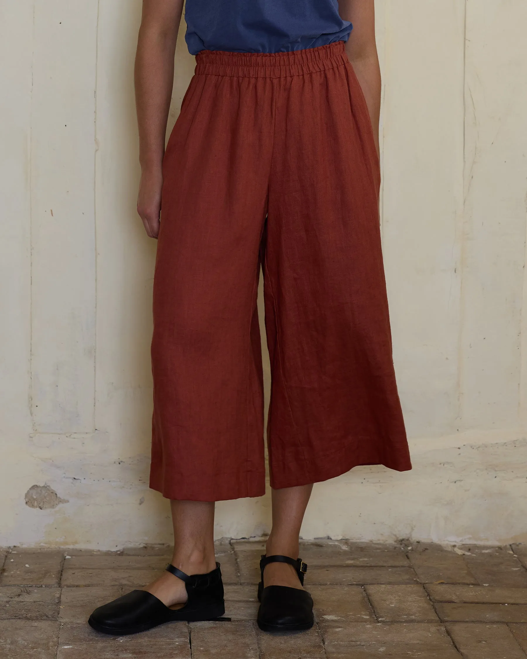 Culottes No.11 Linen Cropped Pants in Auburn