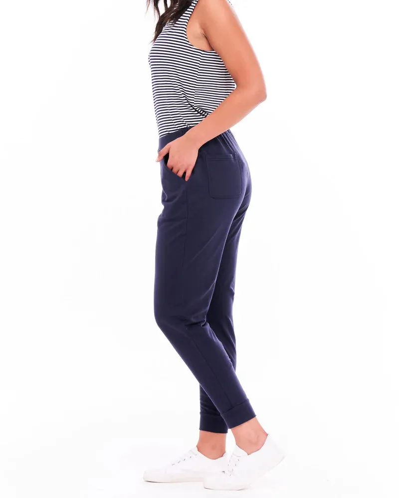 Lindsay jogger Betty Basics