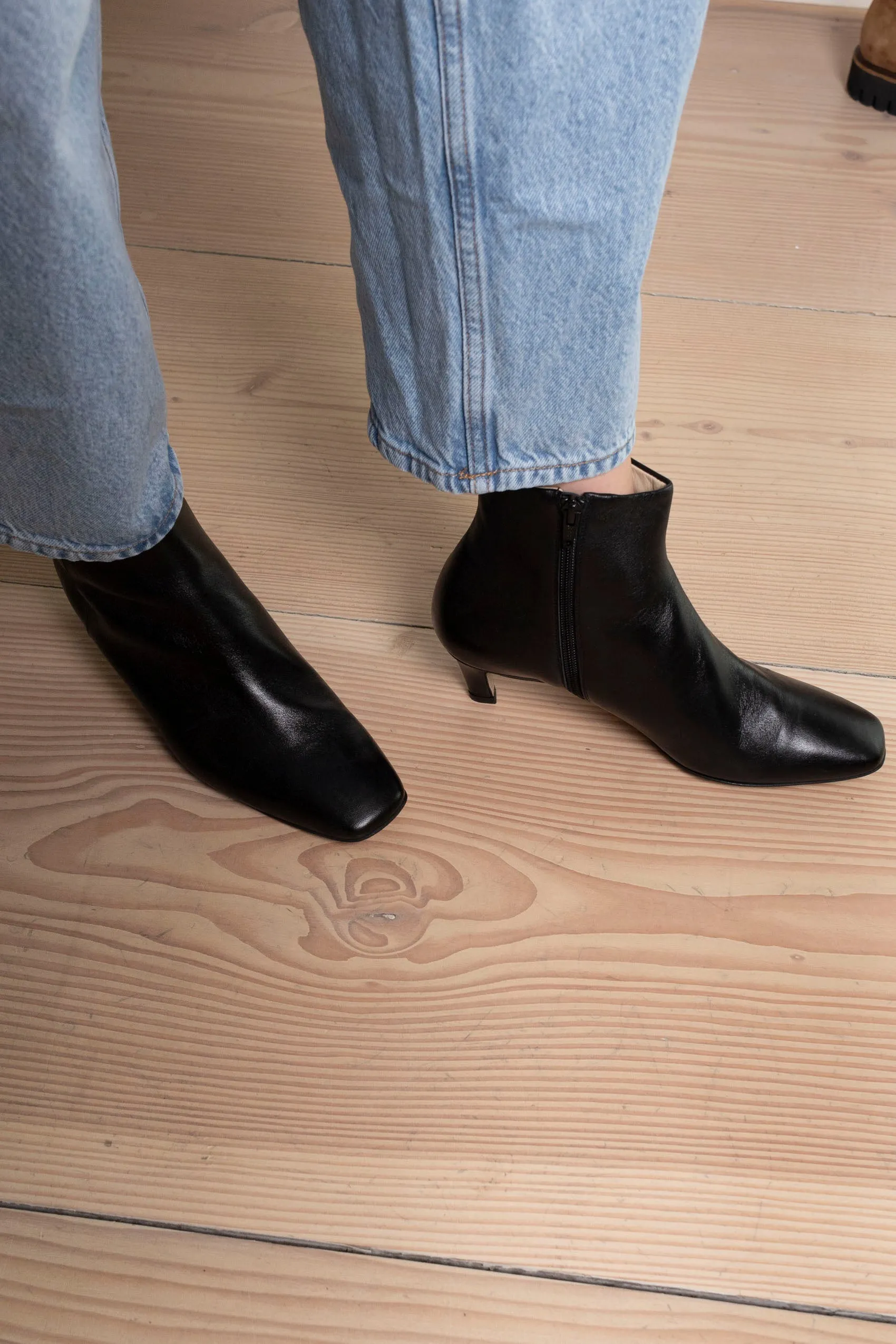 Octavia Leather Boots