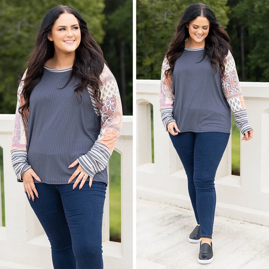 Patch of Love Top, Shadow Grey/Rust