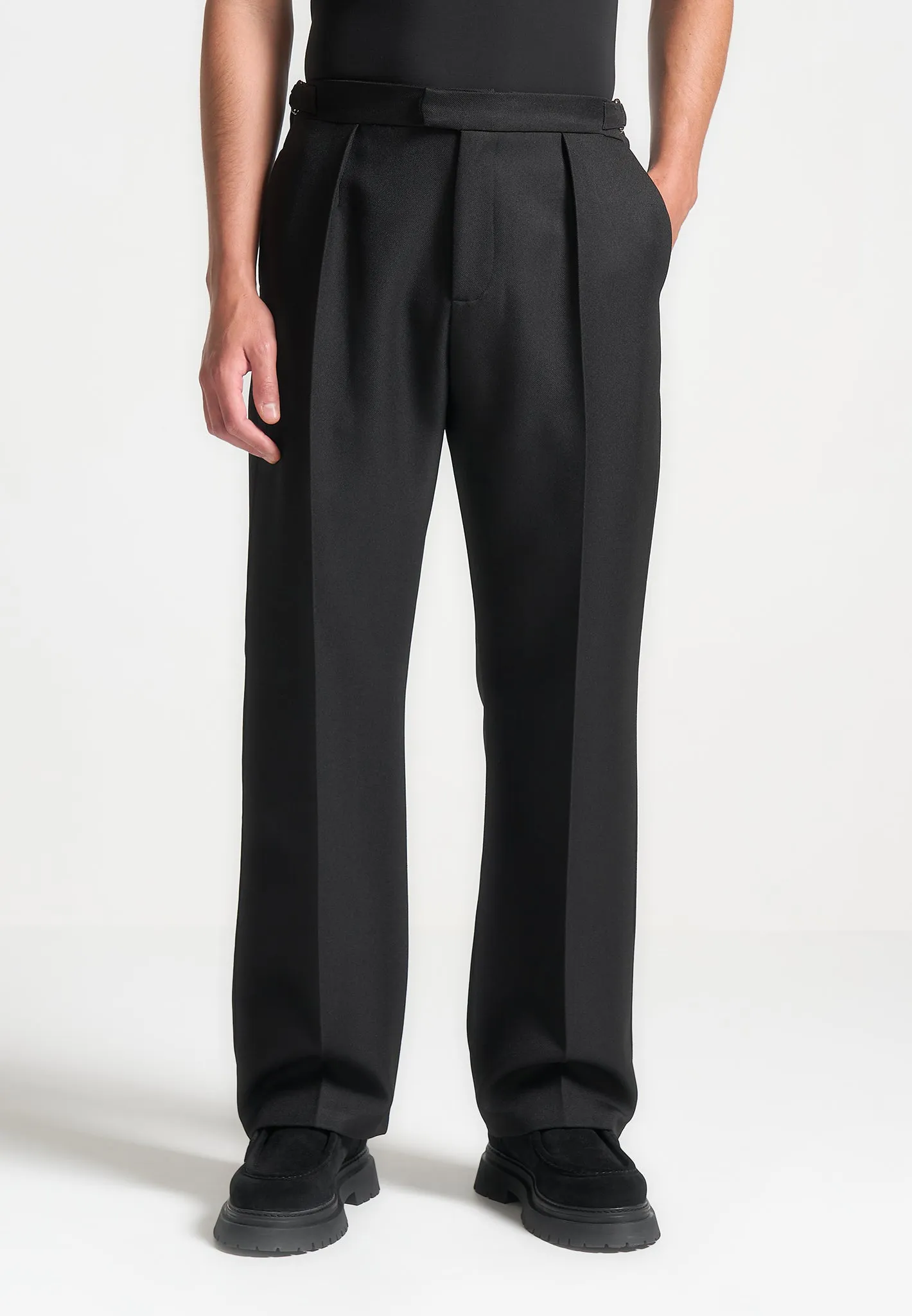 Relaxed Fit Textured Pleated Tailored Trousers - Black